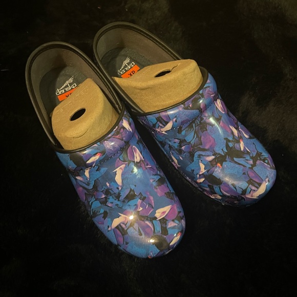 Dansko shoes size 8.5/9 - Picture 2 of 9